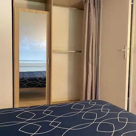 Beau T3 En Duplex Terrasse Et Parking Bien Placé *